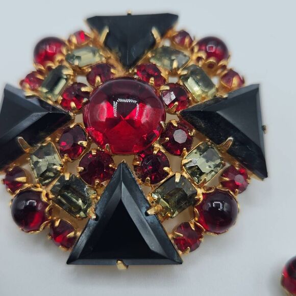 Juliana D & E Round Embellished Brooch & Triangle Clip-on Earrings Set Red - Picture 5 of 13
